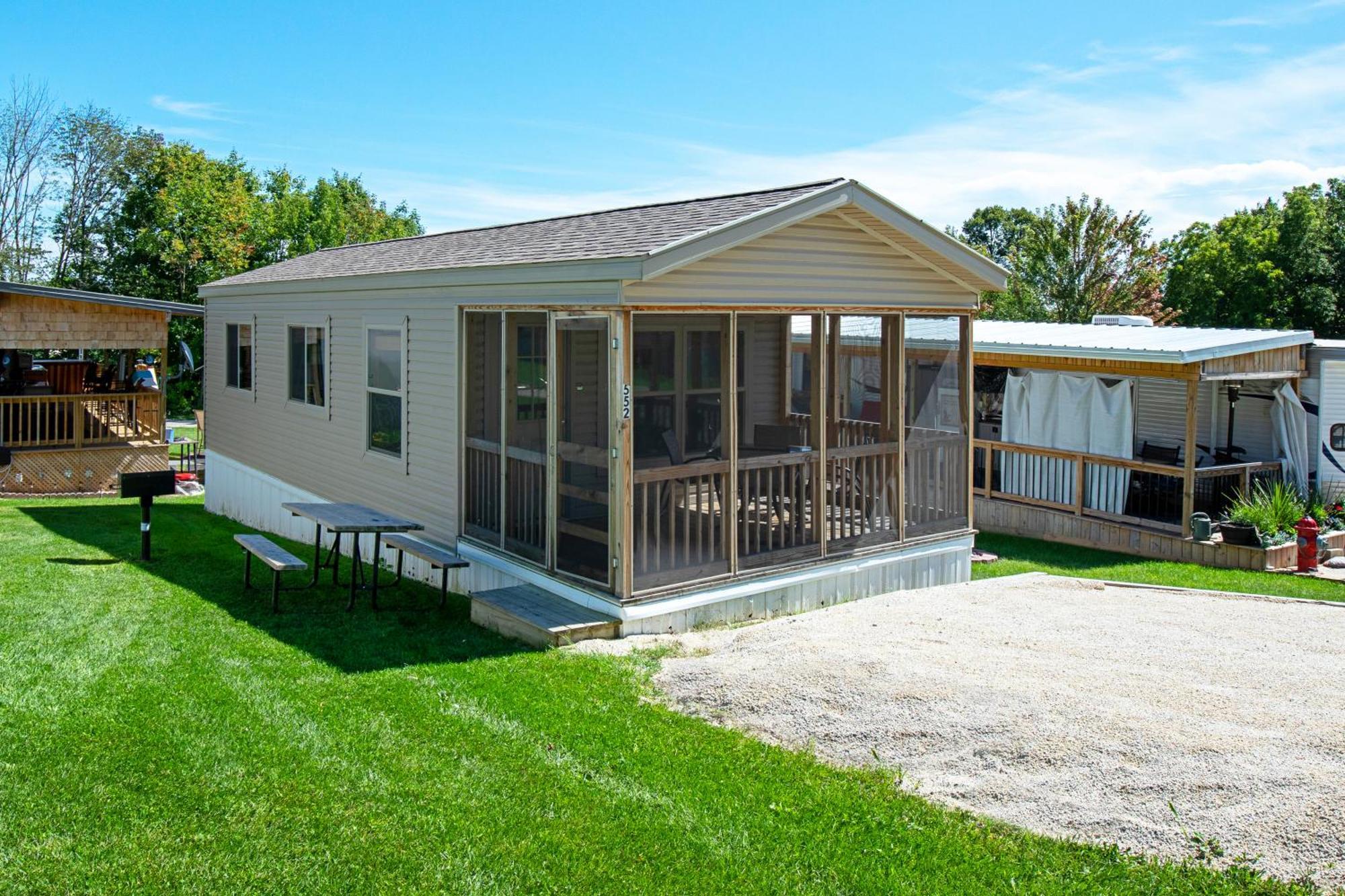 Plymouth Rock Camping Resort Deluxe Cottage Elkhart Lake 외부 사진