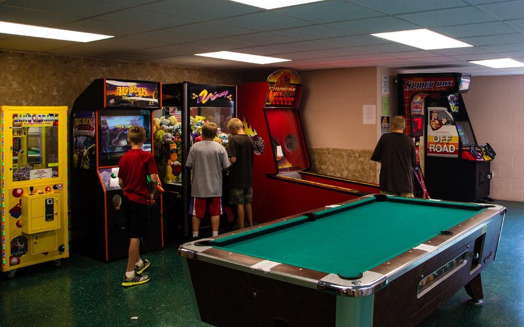 Plymouth Rock Camping Resort Deluxe Cottage Elkhart Lake 외부 사진